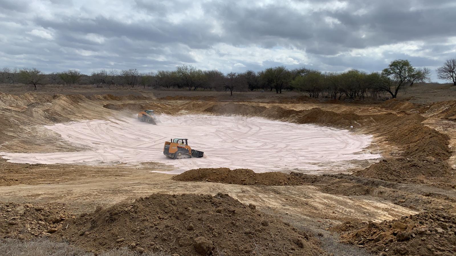 Bentonite Pond Liner for large ponds Lonestar Minerals