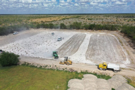 Home Repairing a pond with sodium bentonite